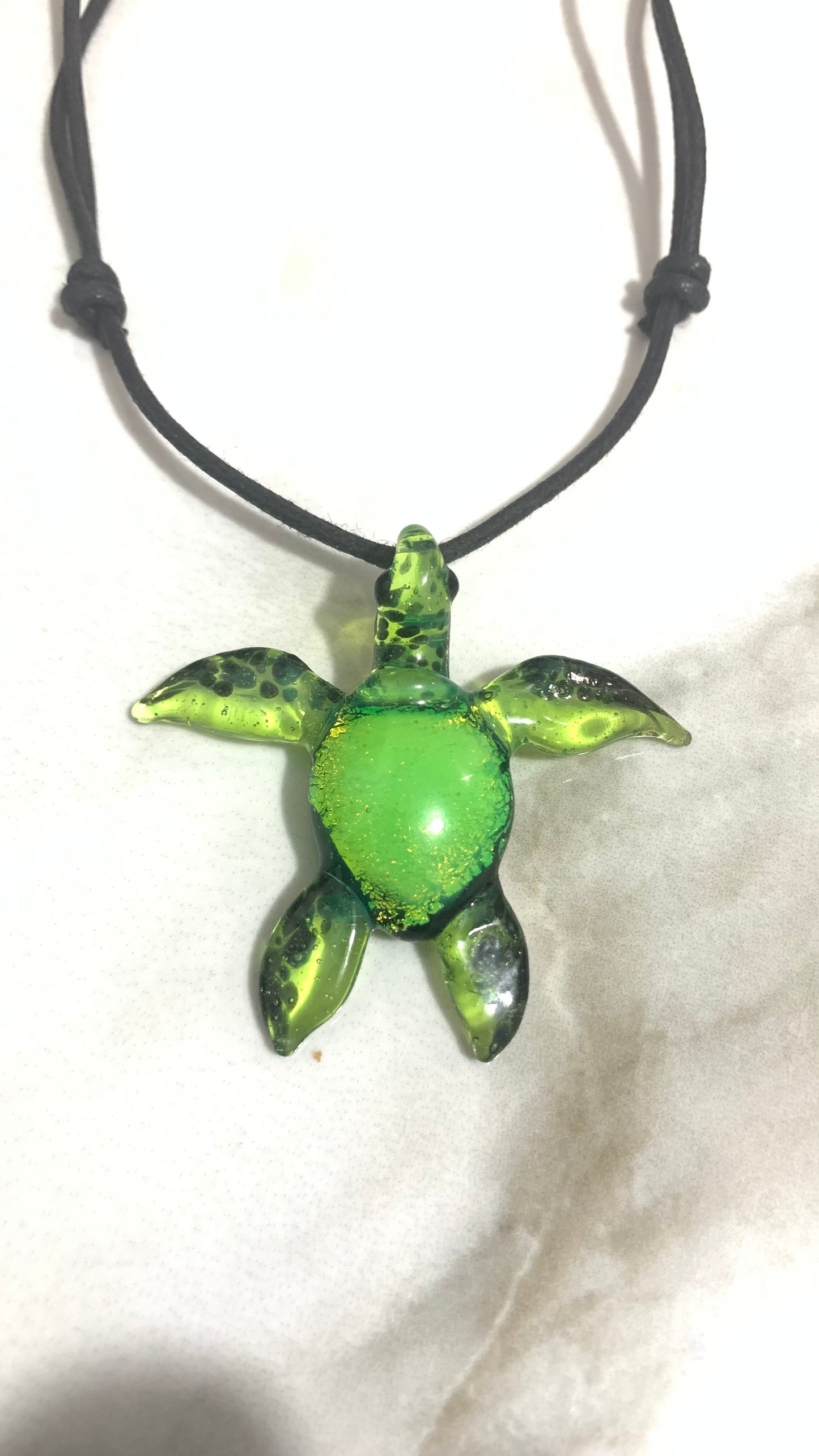 Enchanted Emerald Sea Turtle Glass Pendant Necklace – Handcrafted Coastal Elegance