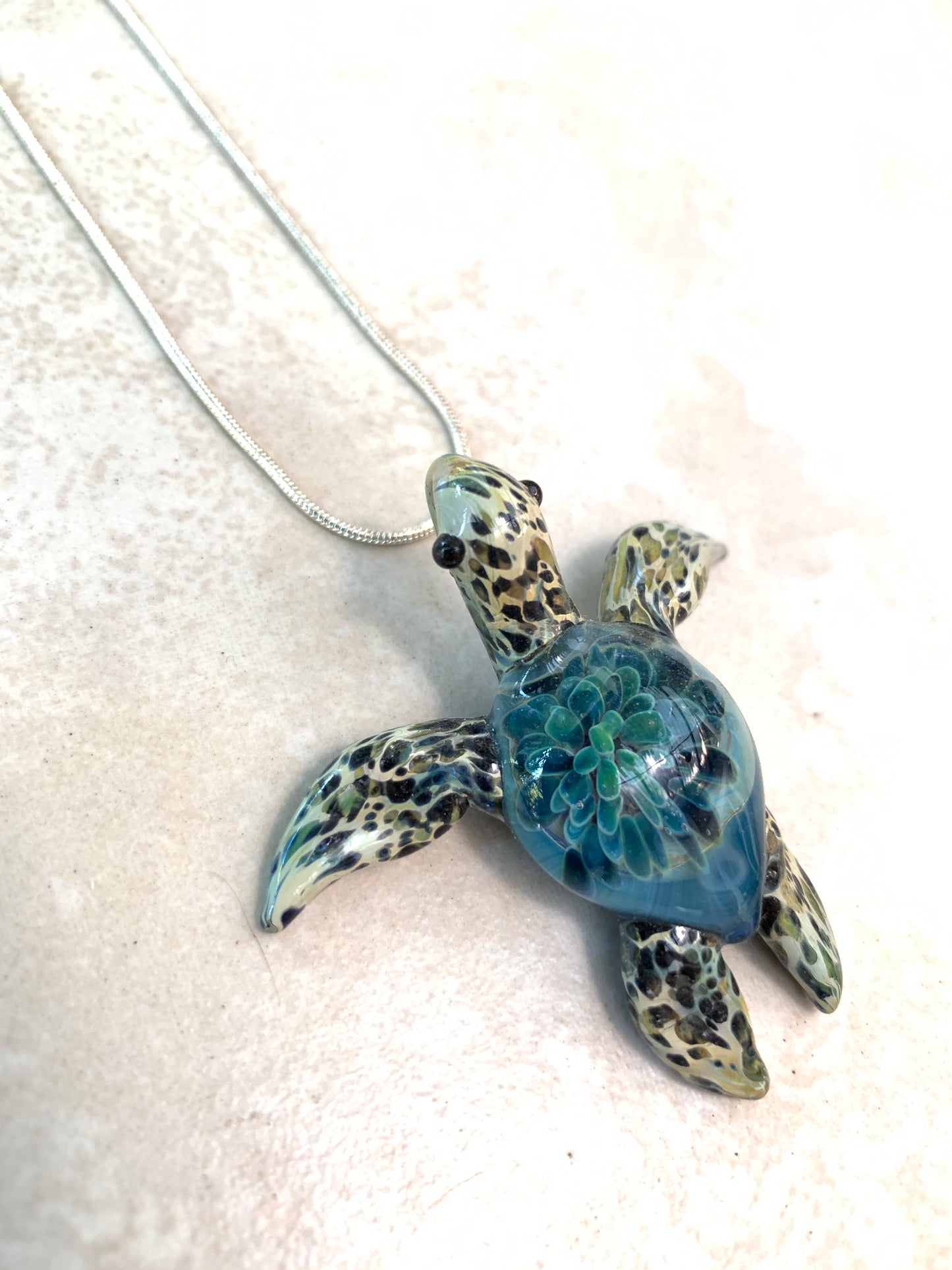 Exquisite Coral Reef Implosion Sea Turtle Glass Pendant – Handcrafted Ocean-Inspired Jewelry