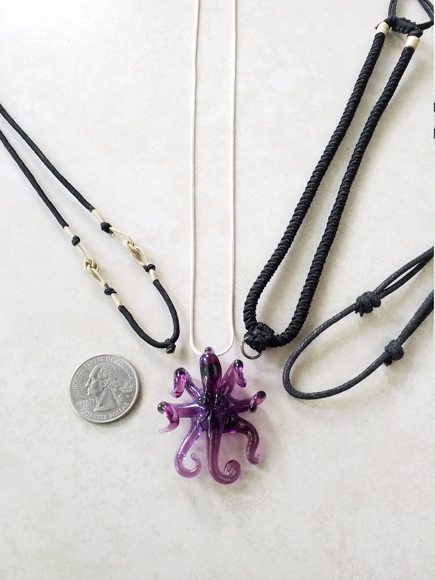 Transparent Purple Octopus Glass Pendant with Gracefully Curled Tentacles – Handcrafted Ocean-Inspired Jewelry